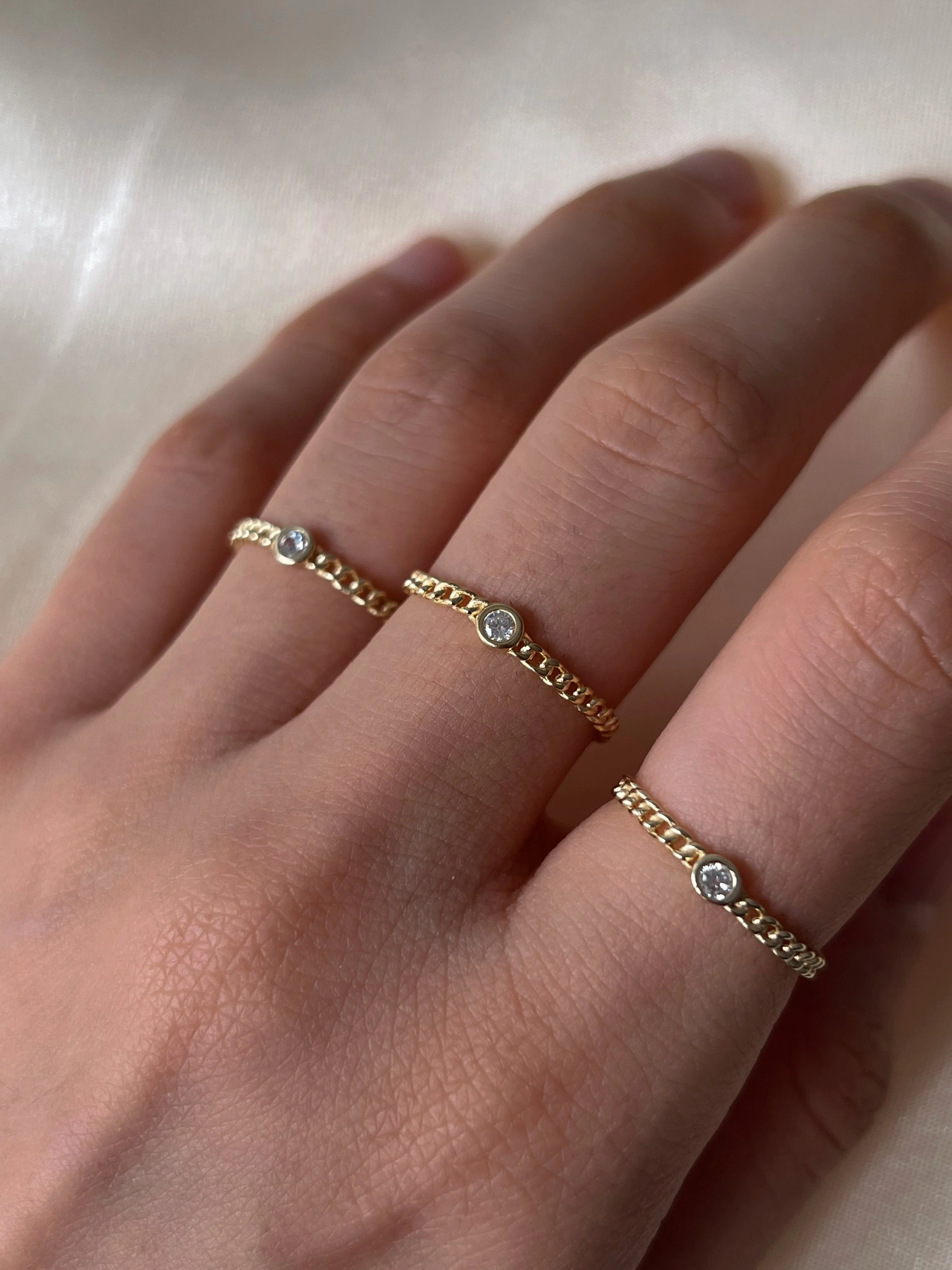 Dainty Chain Ring - Image 2